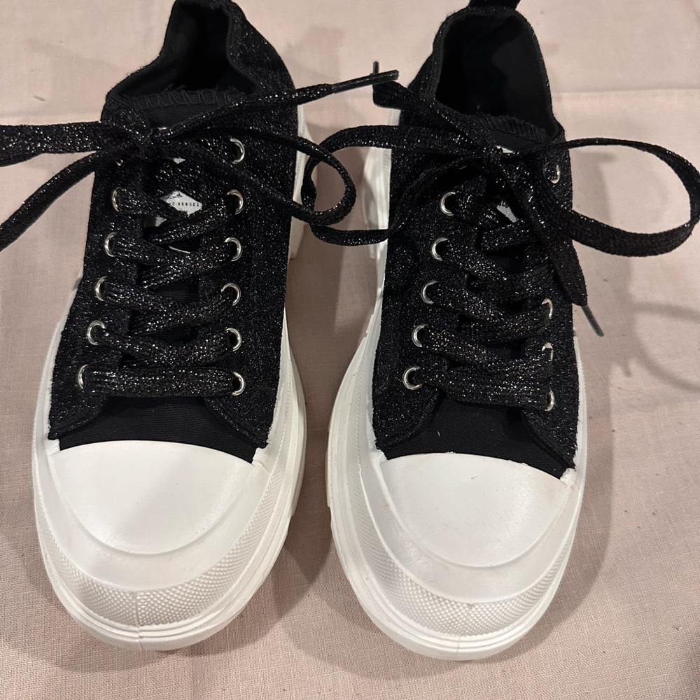 True Religion Janis Sparkly Platform Sneakers Sz 7 Black